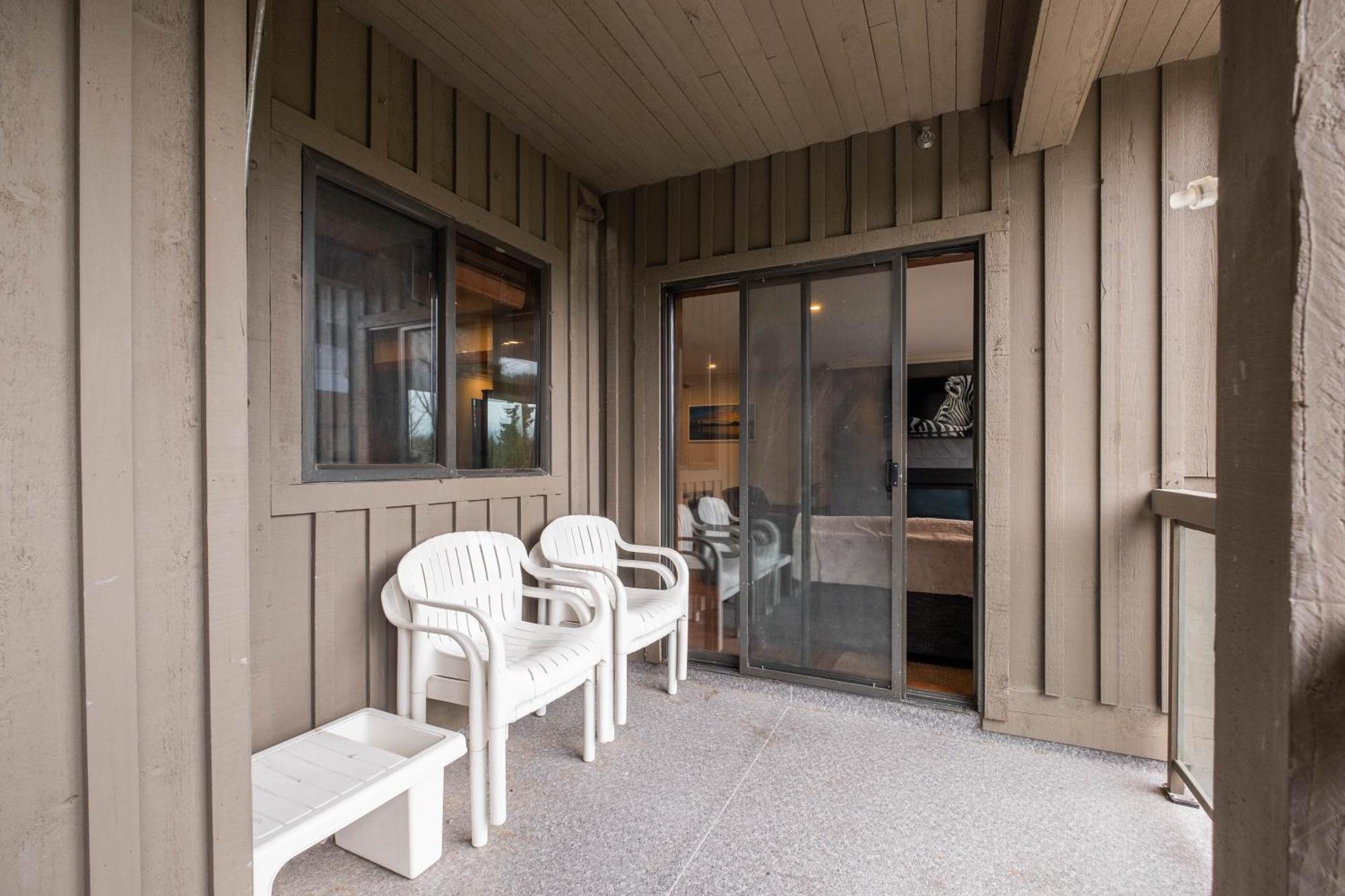 Villa Greyhawk By Outpost Whistler Extérieur photo