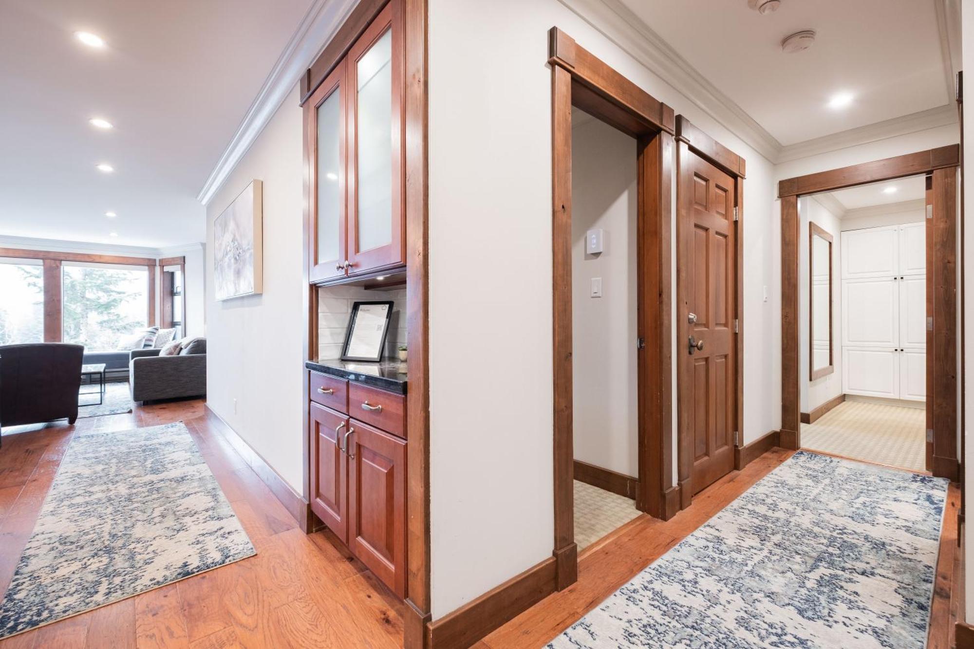 Villa Greyhawk By Outpost Whistler Extérieur photo
