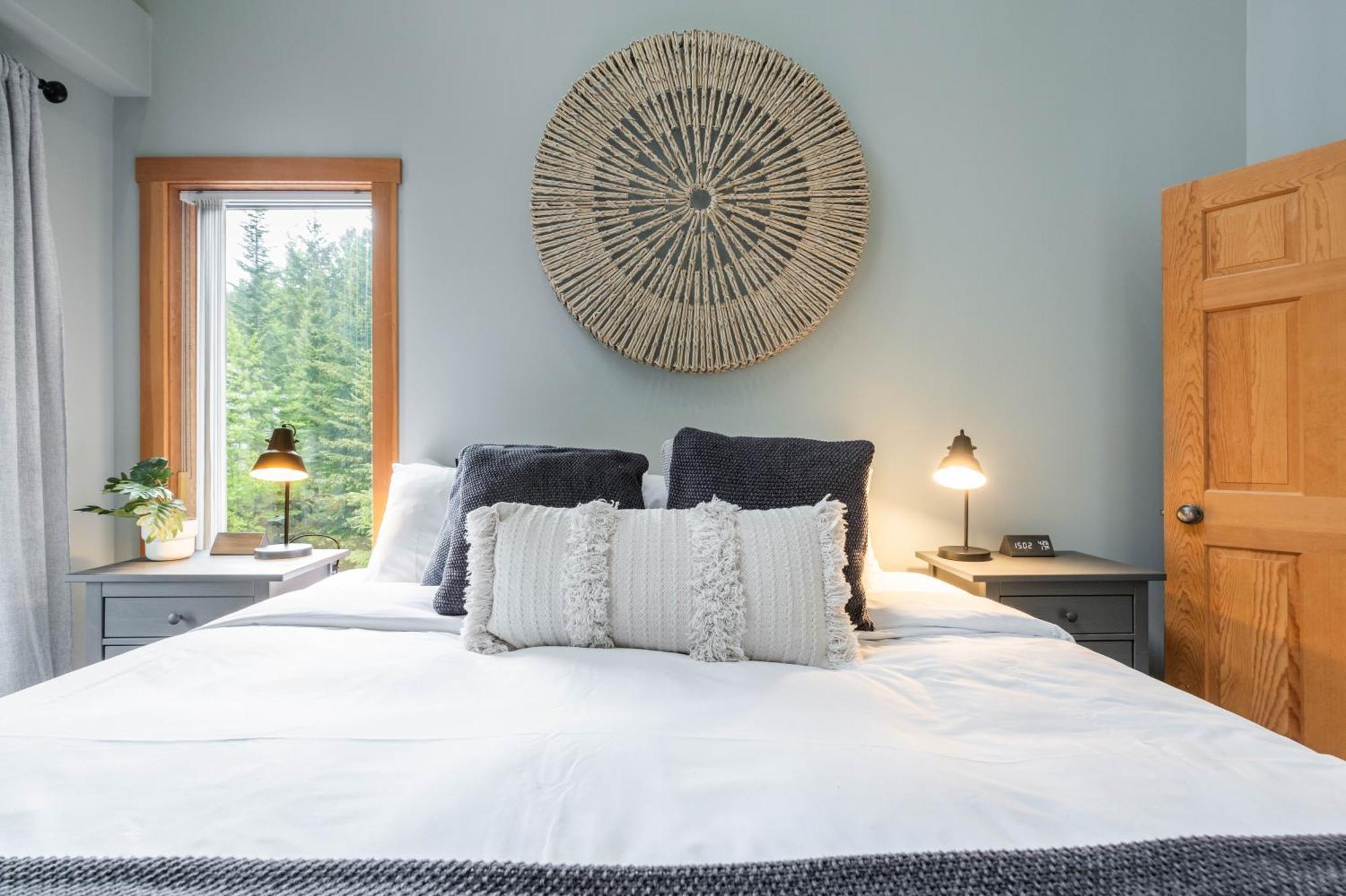 Villa Greyhawk By Outpost Whistler Extérieur photo