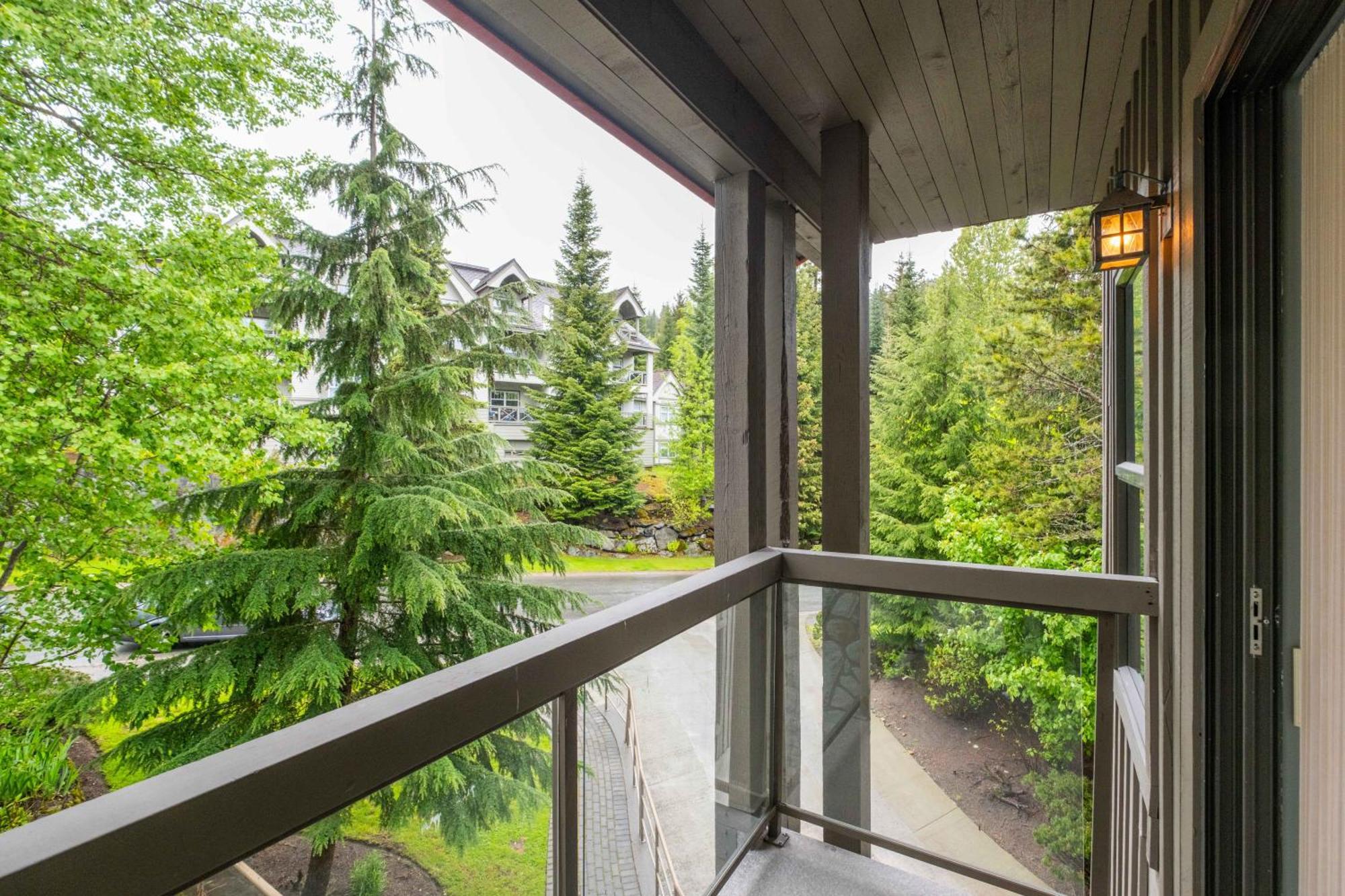 Villa Greyhawk By Outpost Whistler Extérieur photo