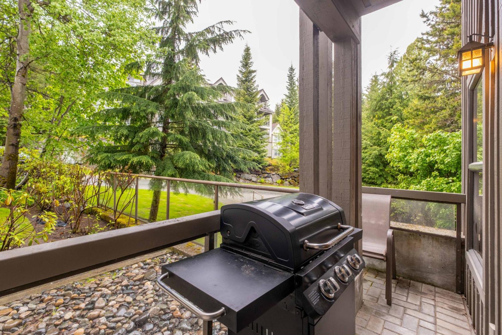 Villa Greyhawk By Outpost Whistler Extérieur photo