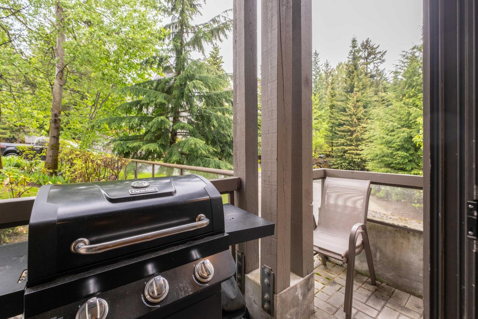 Villa Greyhawk By Outpost Whistler Extérieur photo